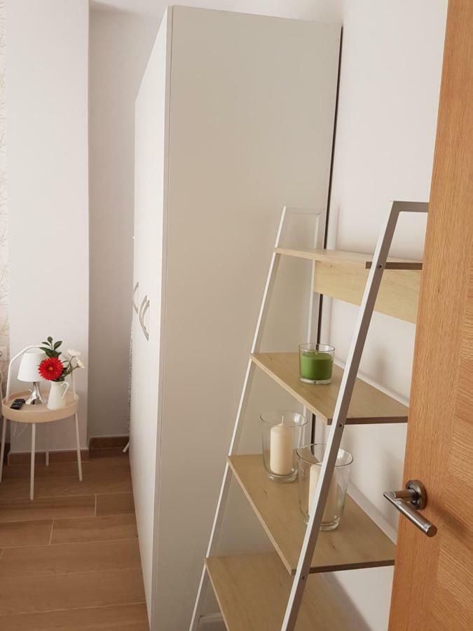 Apartamentos Los Corralejos 푸엔히롤라 외부 사진